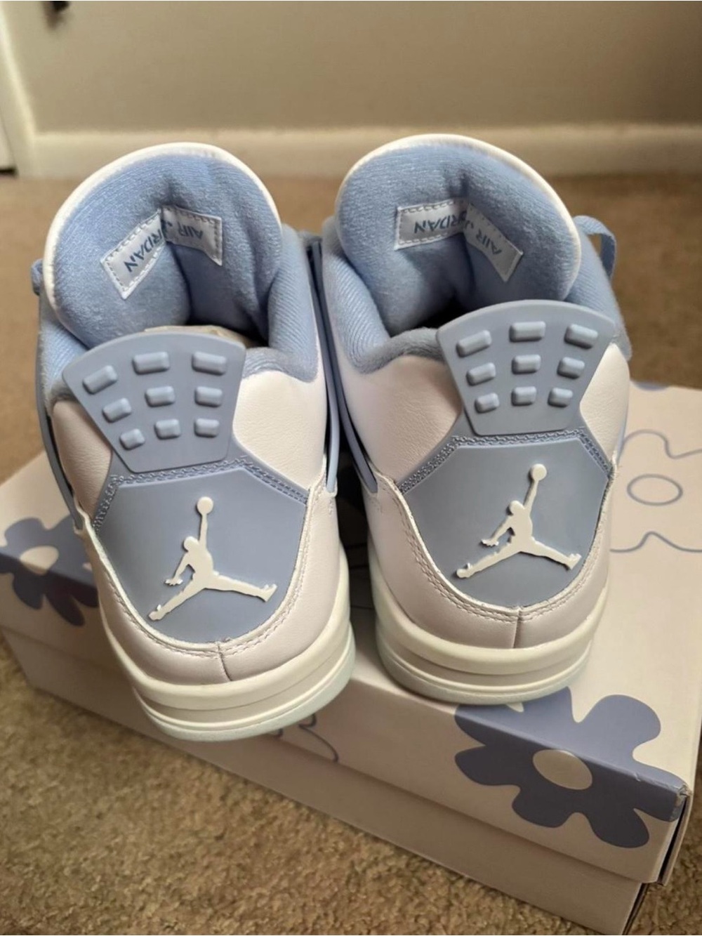 Mother’s Day Jordan 4 🩵 - Picture 3 of 6